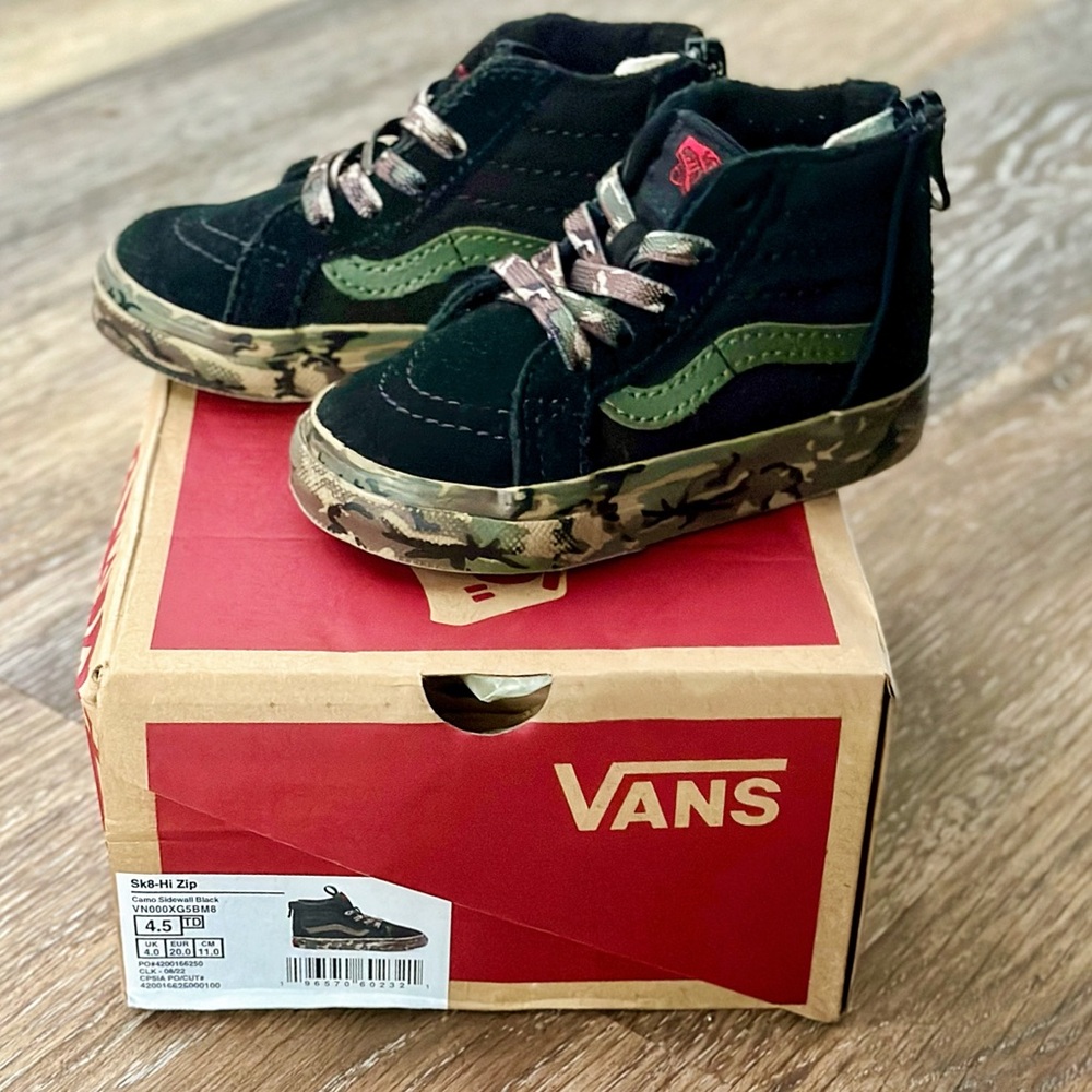 EUC Vans Sk8-Hi Zip -Toddler High Tops Size 4.5